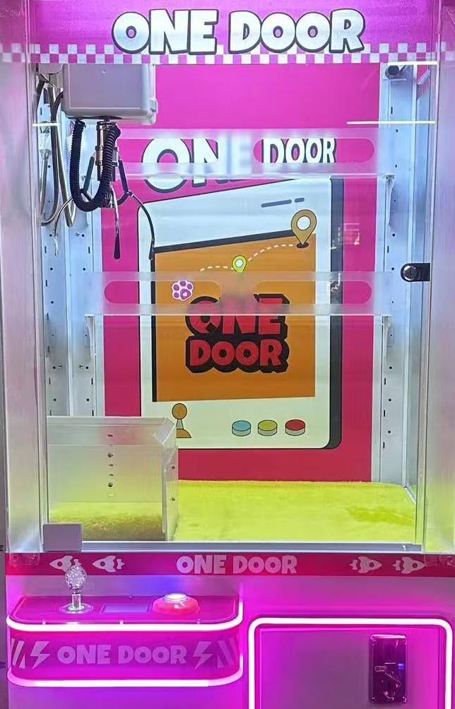 ONE DOOR Claw Crane: A Box of Fantasy and Joy
