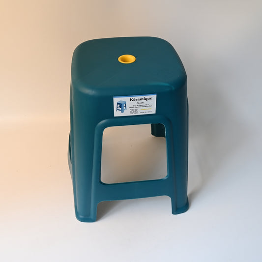 Kéramique Durable Plastic Kitchen Stools High Quality Stackable Home Furniture Dining Room Seating Portable Thick Plastic Stools