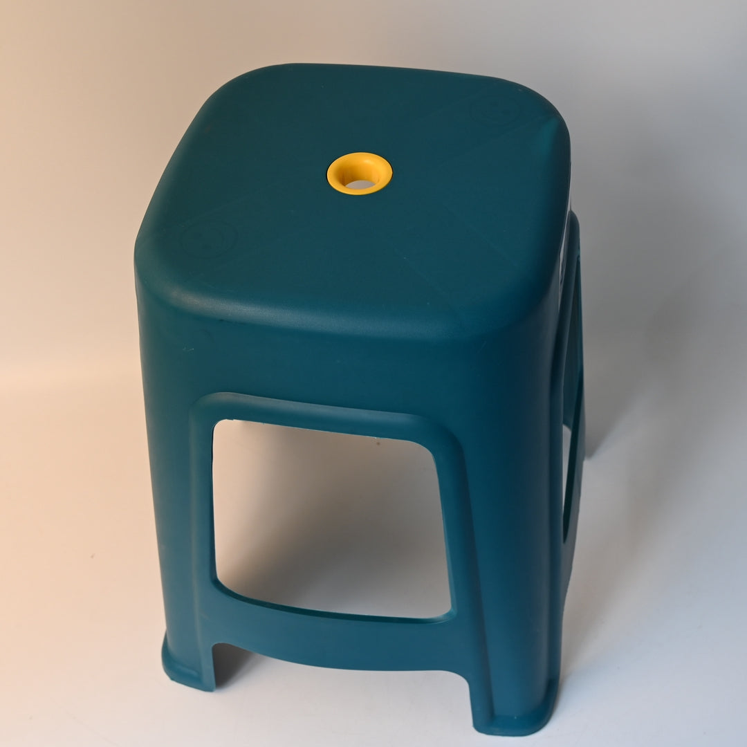 Kéramique Durable Plastic Kitchen Stools High Quality Stackable Home Furniture Dining Room Seating Portable Thick Plastic Stools