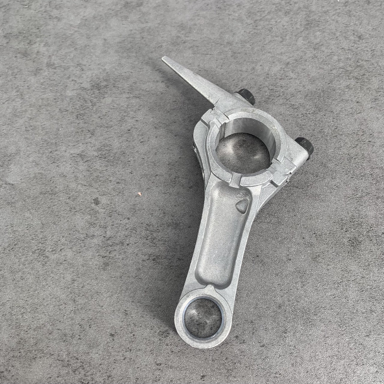 QTVITGE Metal Connecting Rod Engine Connecting Rod Replacement, Universal