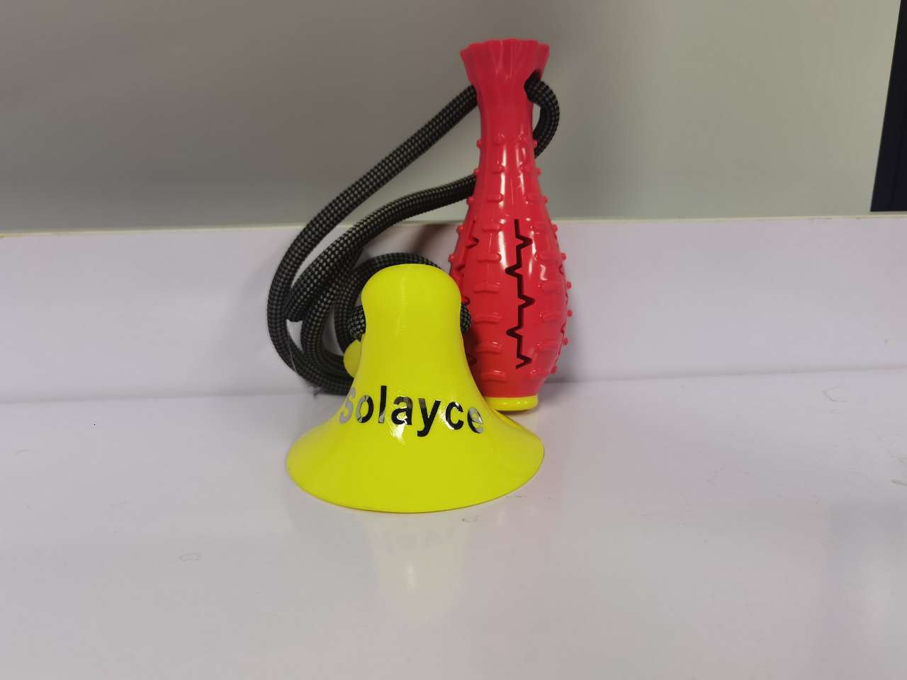 SOLAYCE 2 Pcs Pet Toys, Cat and Dog Toys, Plastic Teeth Chew Toys, Toys for Boredom to Pass the Time