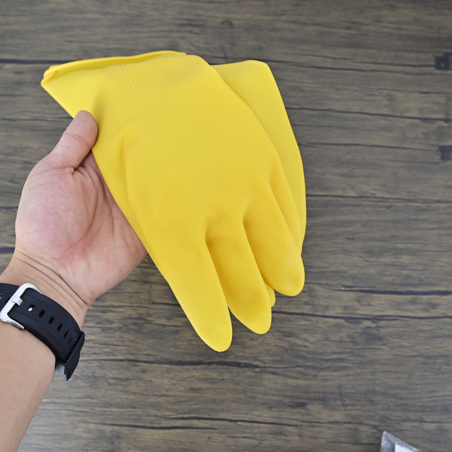 Taction 1 Pair Everyday Protection Reuseable Rubber Cleaning Gloves Household Gloves in Yellow