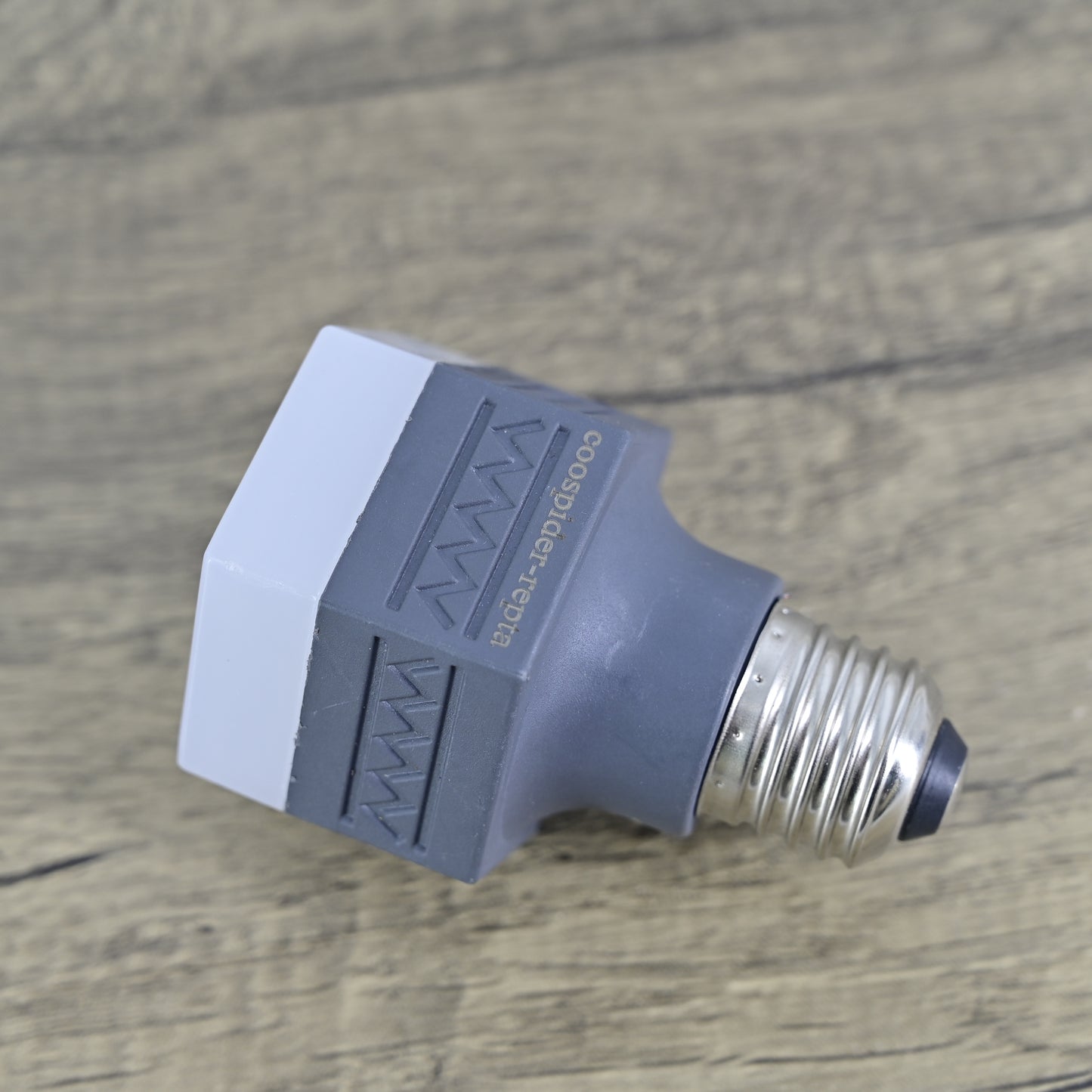 coospider-repta Household LED Bulb In White Non-Dimmable LED Light Bulb