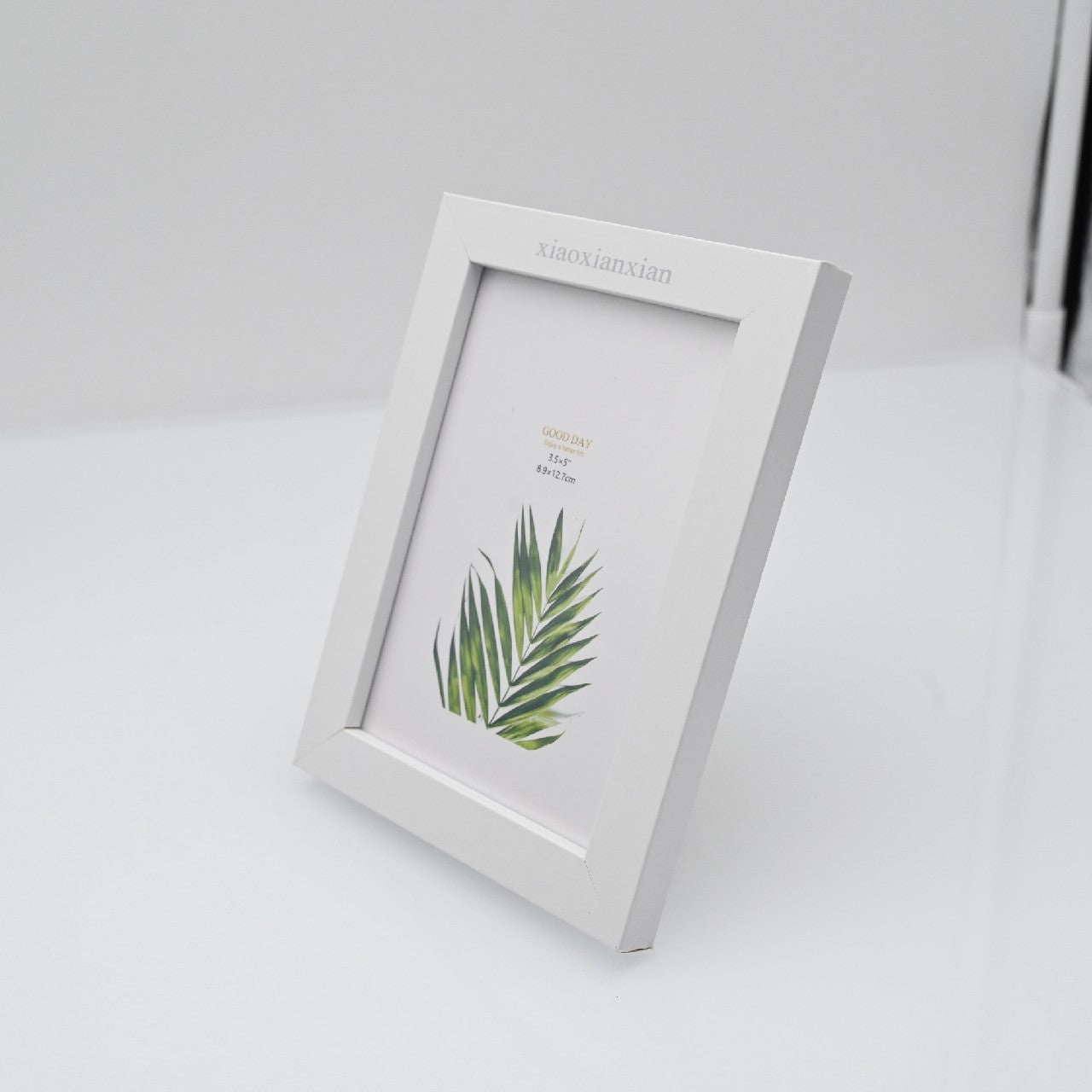 xiaoxianxian 5 Inches MDF Photo Frame Picture Frame In White for Room Ornament