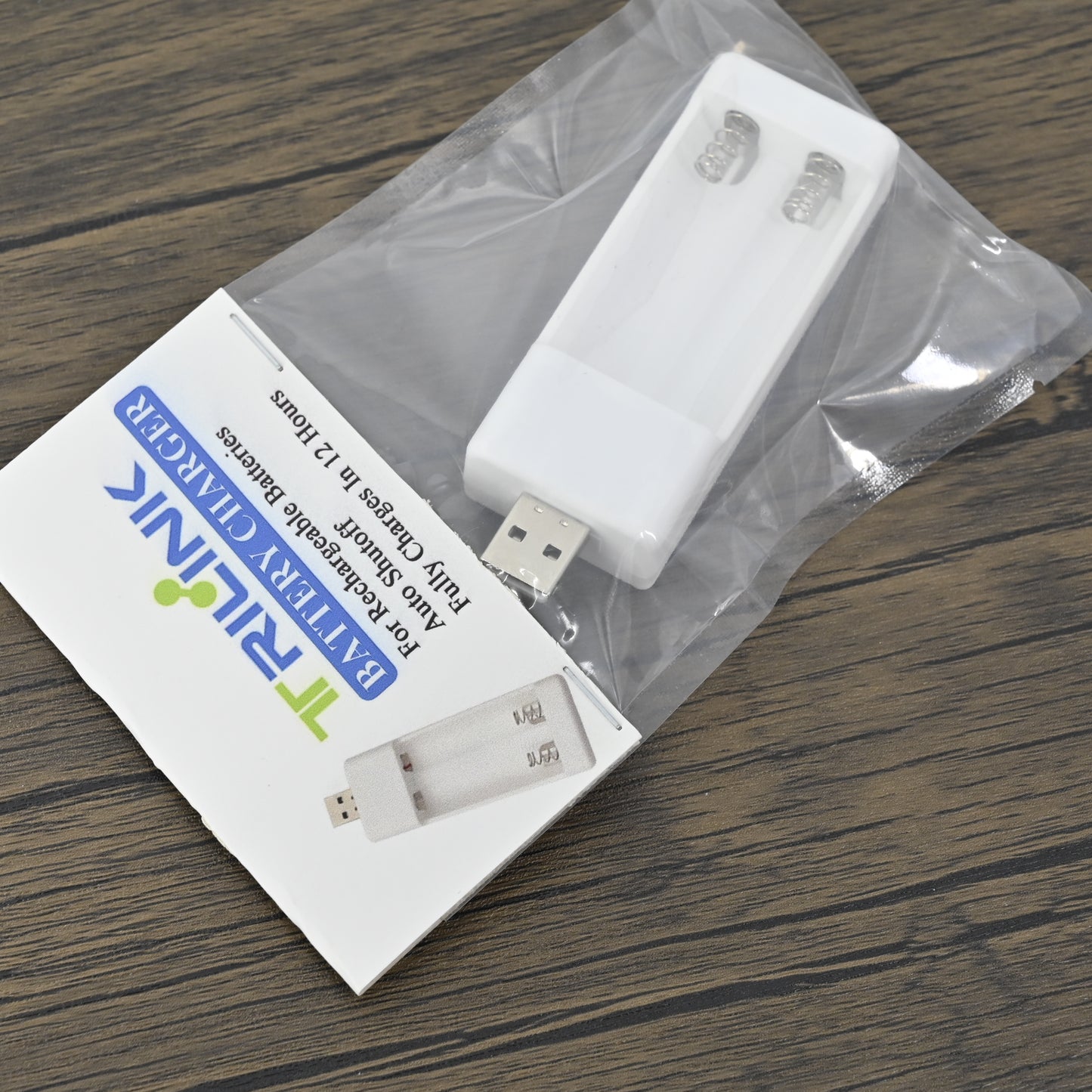 TRILINK 2 Slot Strong and Durable White Battery Charger