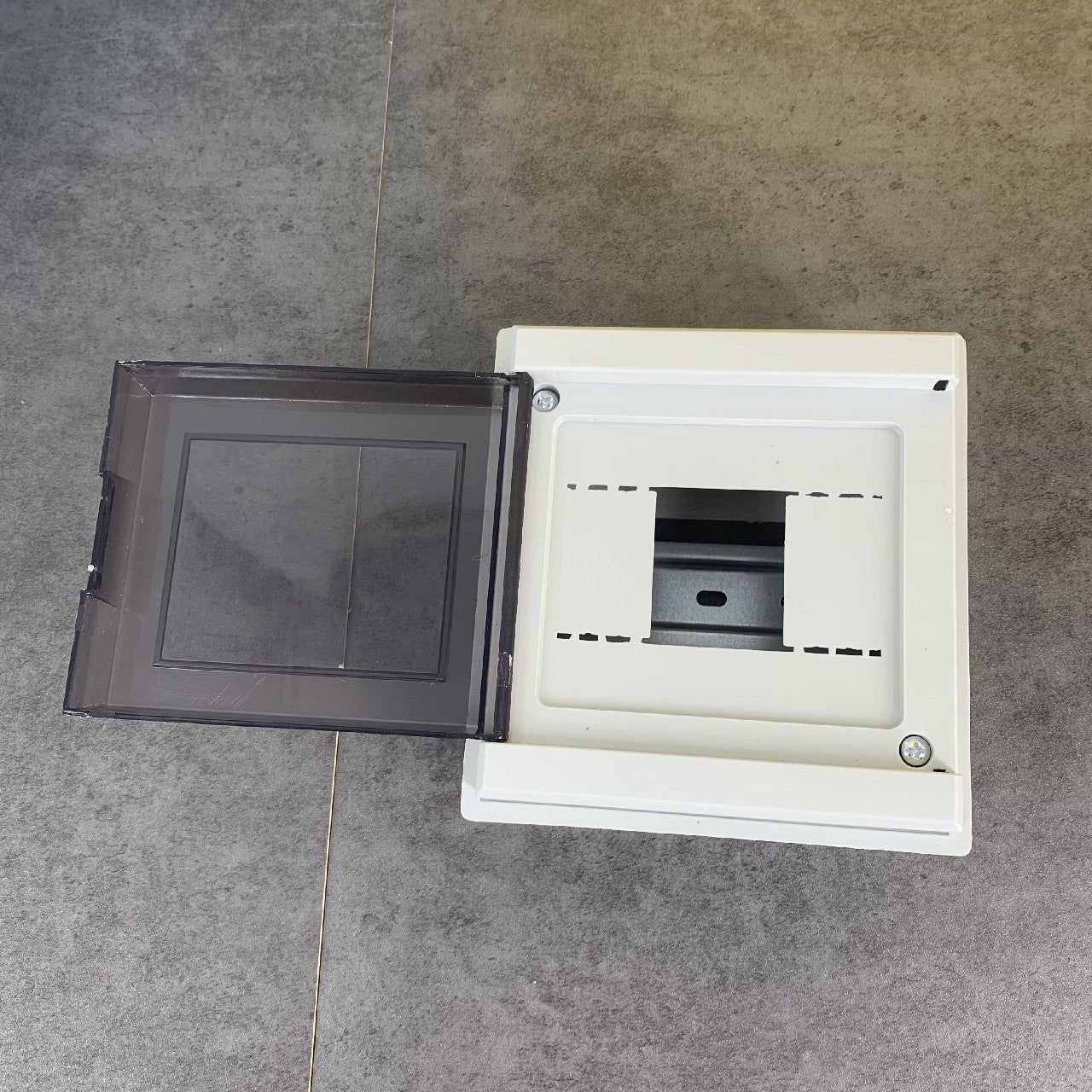 RUIMANGEL Type D Economic Distribution Box 2-5 Plastic Strong Electric Distribution Box ABS for Circuit Breaker Indoor