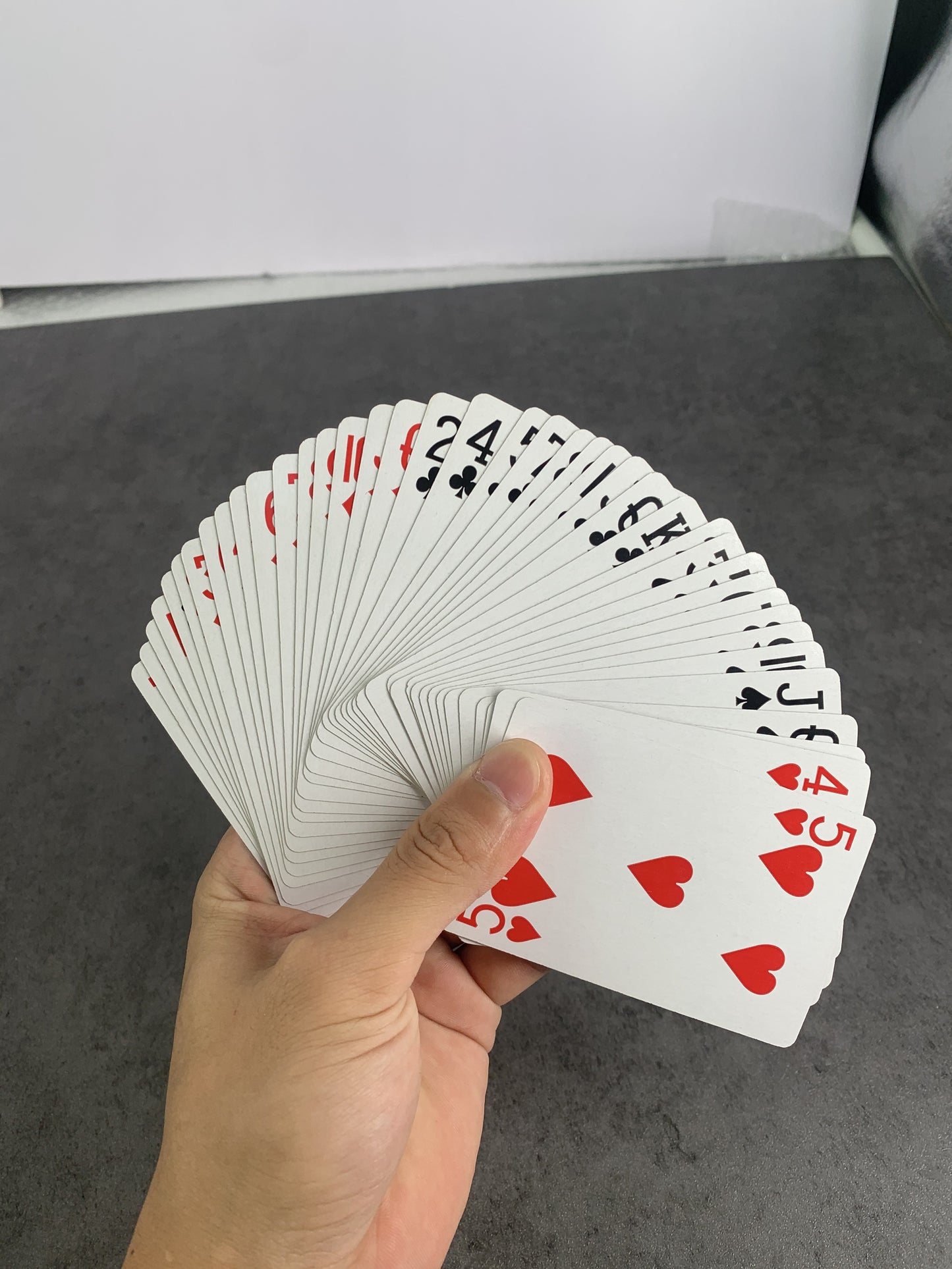 REDPAWZ Standard Paper Playing Card Ordinary Playing Cards