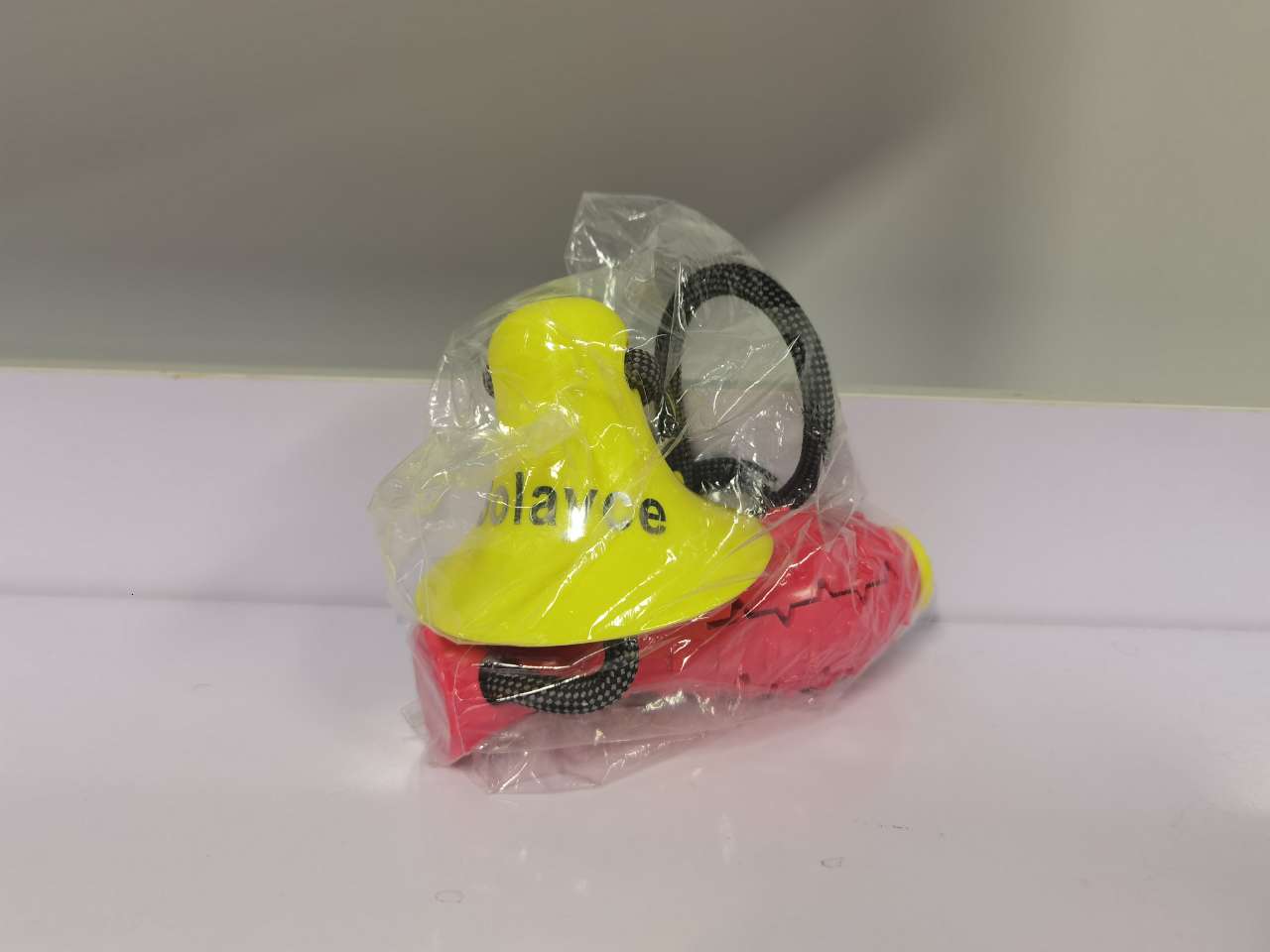 SOLAYCE 2 Pcs Pet Toys, Cat and Dog Toys, Plastic Teeth Chew Toys, Toys for Boredom to Pass the Time