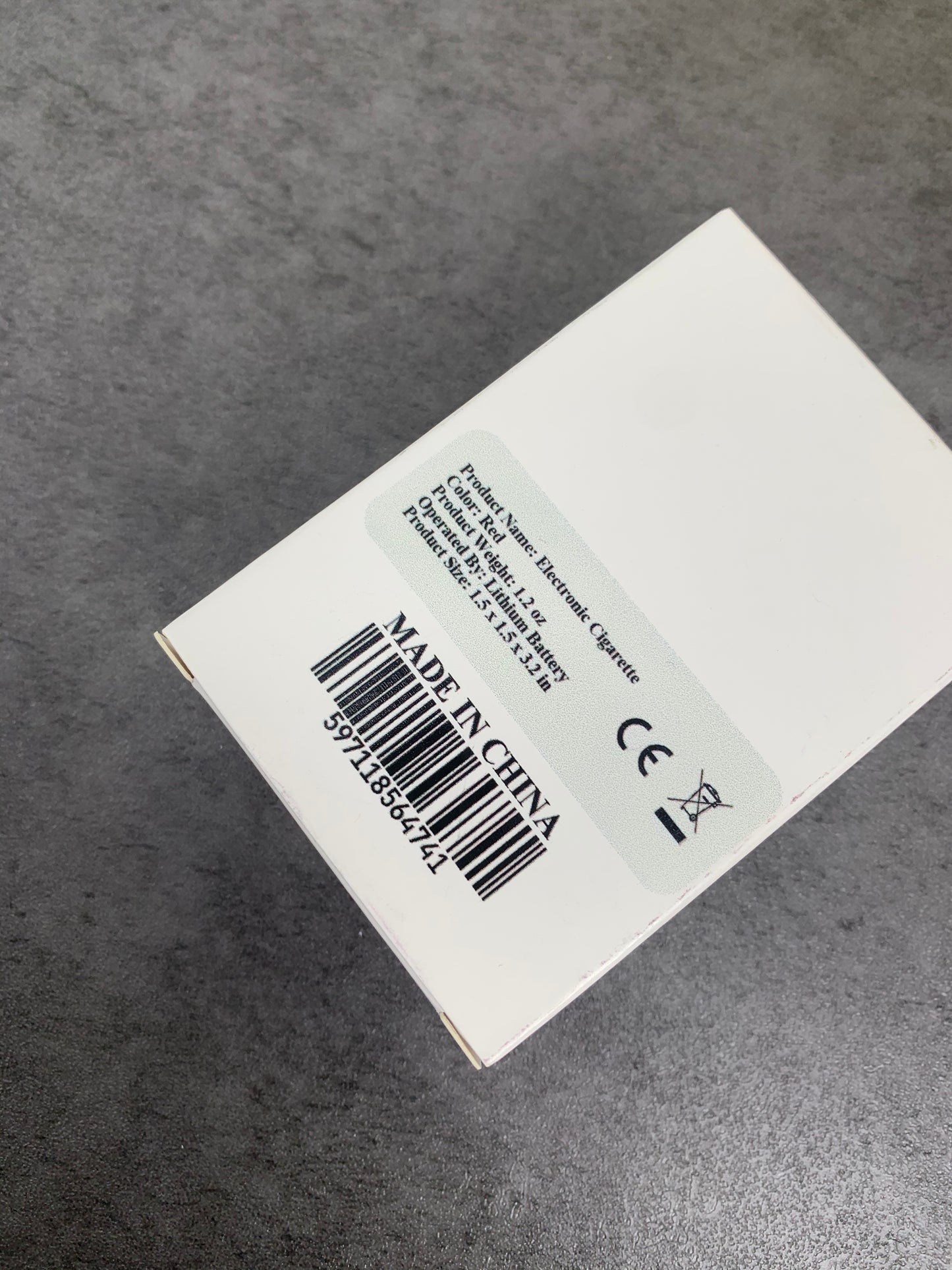 Head Space Light Nicotine Fruit Flavor Content E-cigarettes in Red