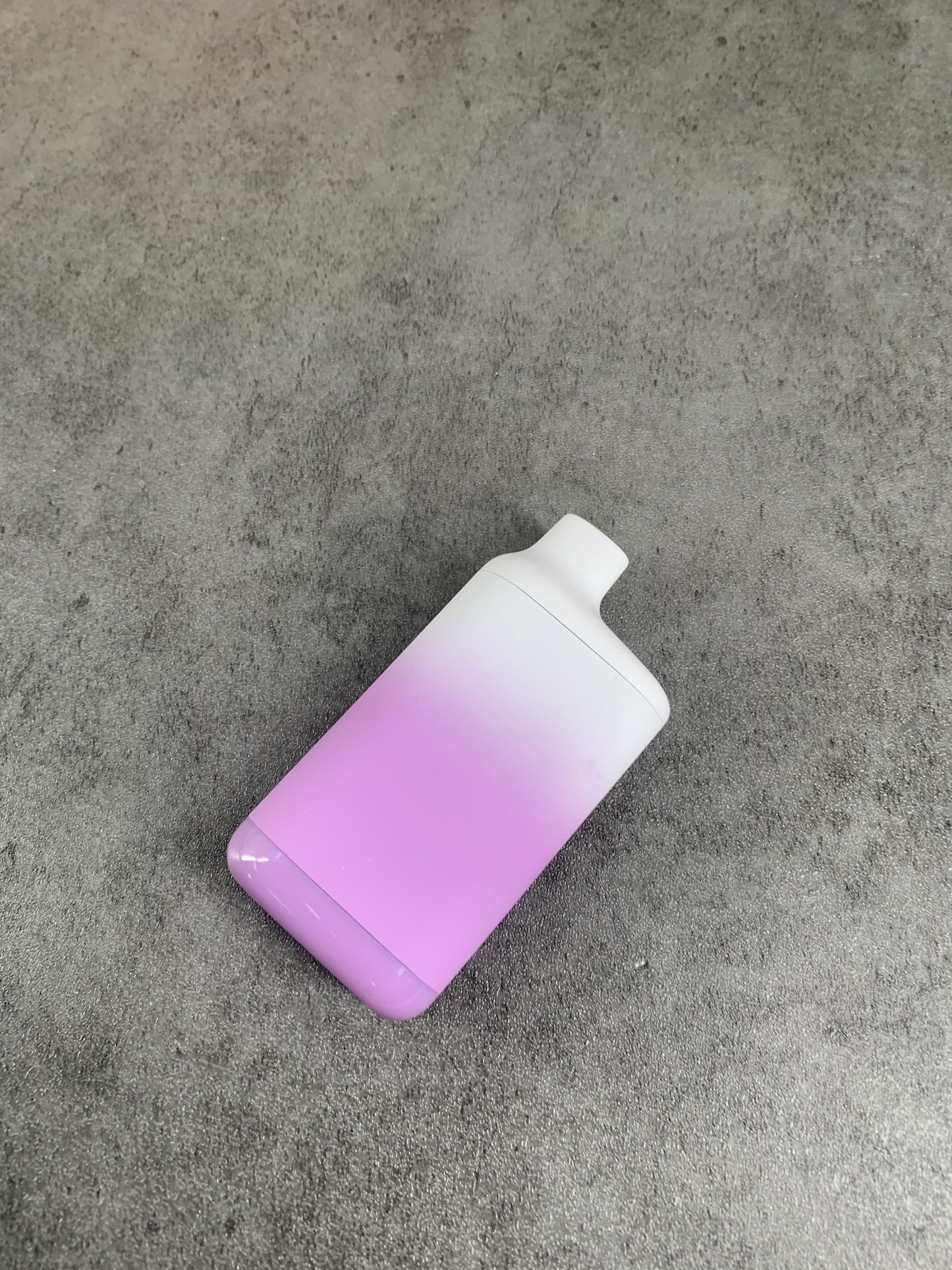 DOUBLE DRIP Light Nicotine Grape Flavor Content E-cigarettes in Purple