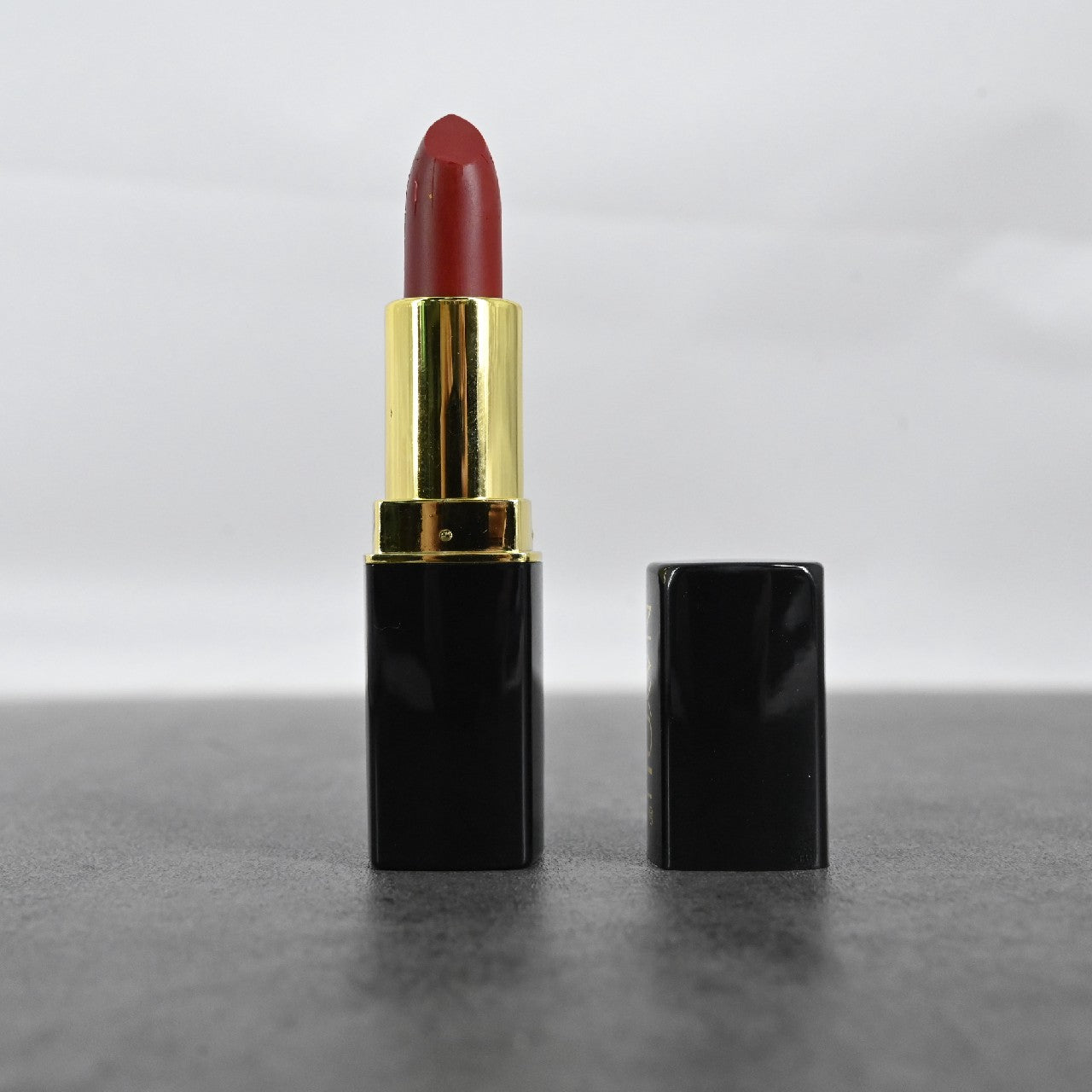 Xiuxixu Nourishing Matte Lipsticks Cosmetic Long Lasting for Women