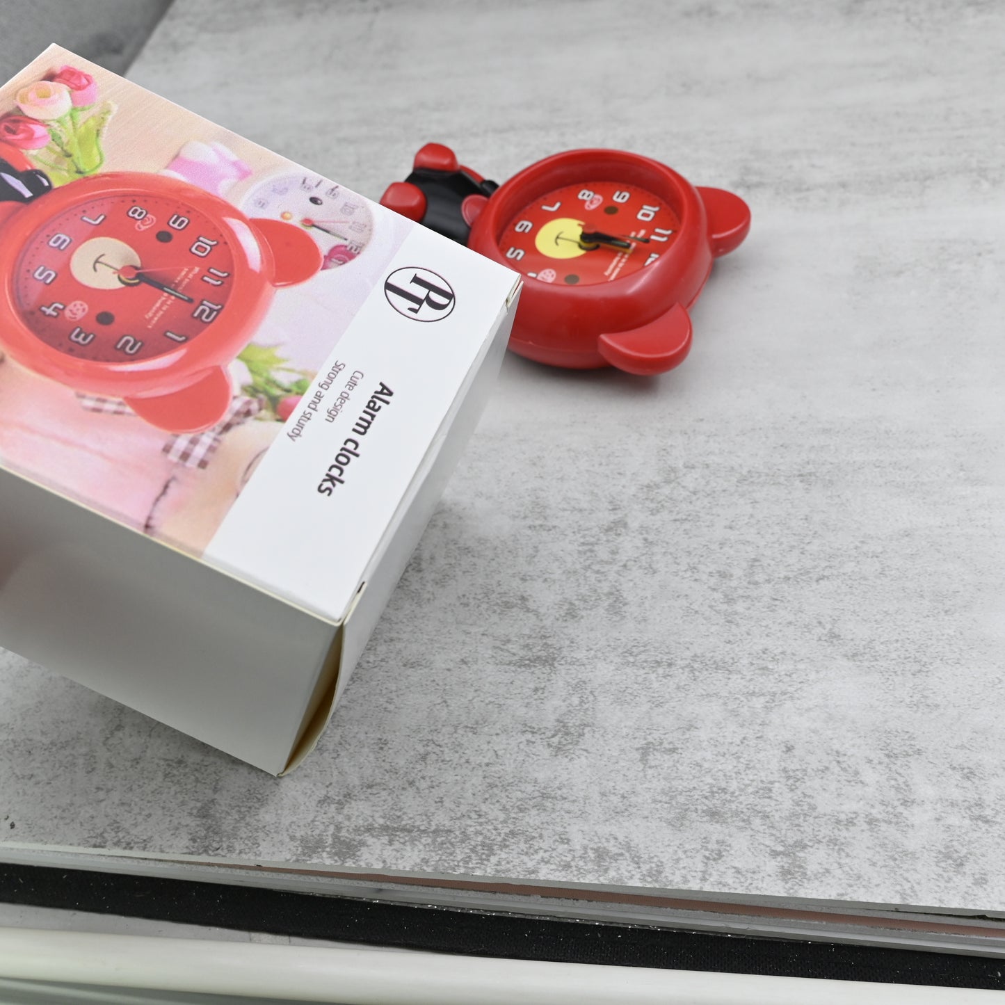 PT Cartoon Cute Bear Design Alarm Clock Student Gift Creative Bedroom Wake Up Table Clock