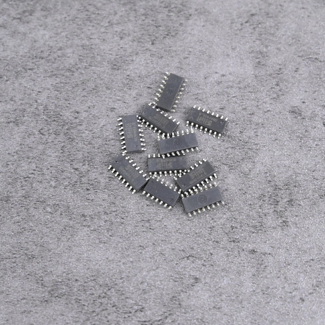 LBGTI LM324 LM324N DIP-14 New Quad Operational Amplifier