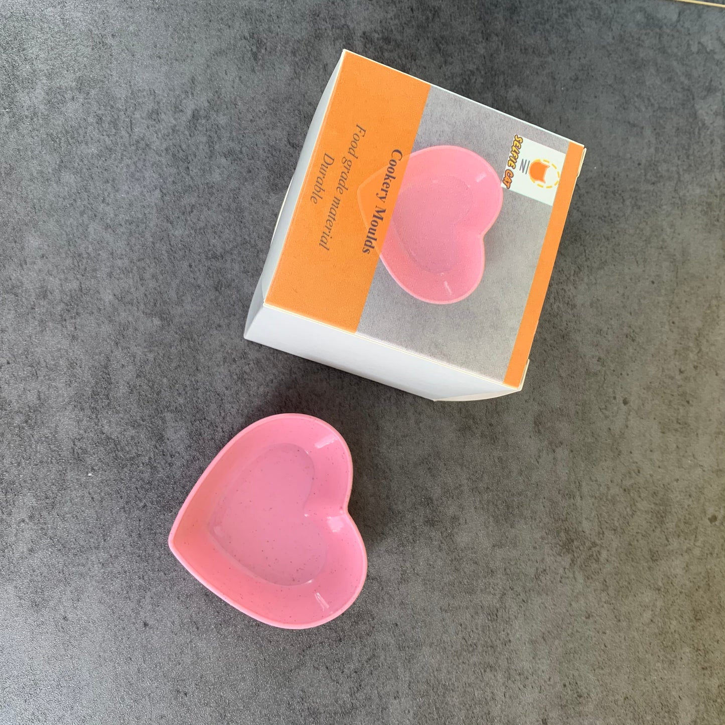 SELFIE CAT Heart Shape Ceramics Saucer Kitchen Saucer