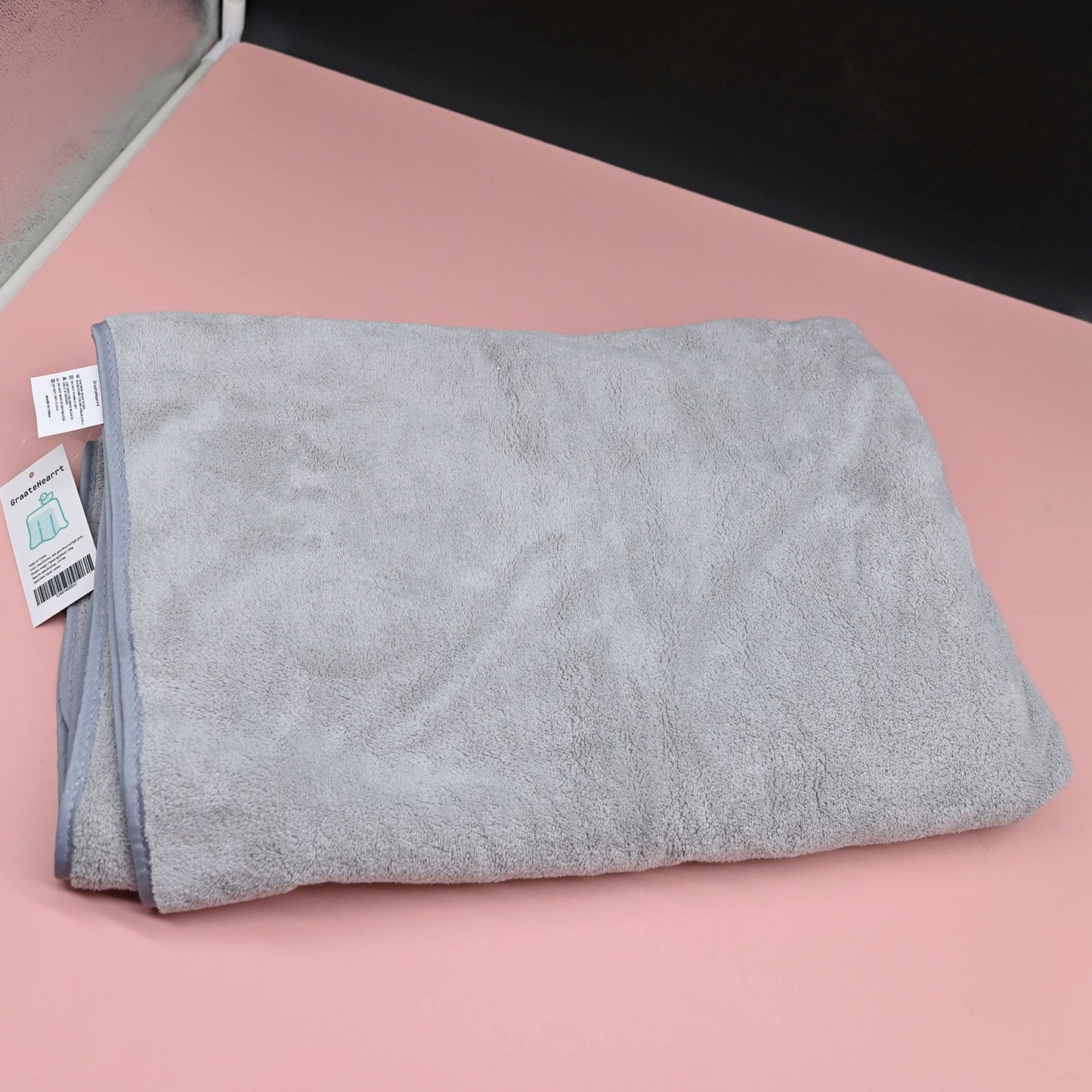 GraateHearrt Soft Quick-Dry Bath Towel For Home / Hotel