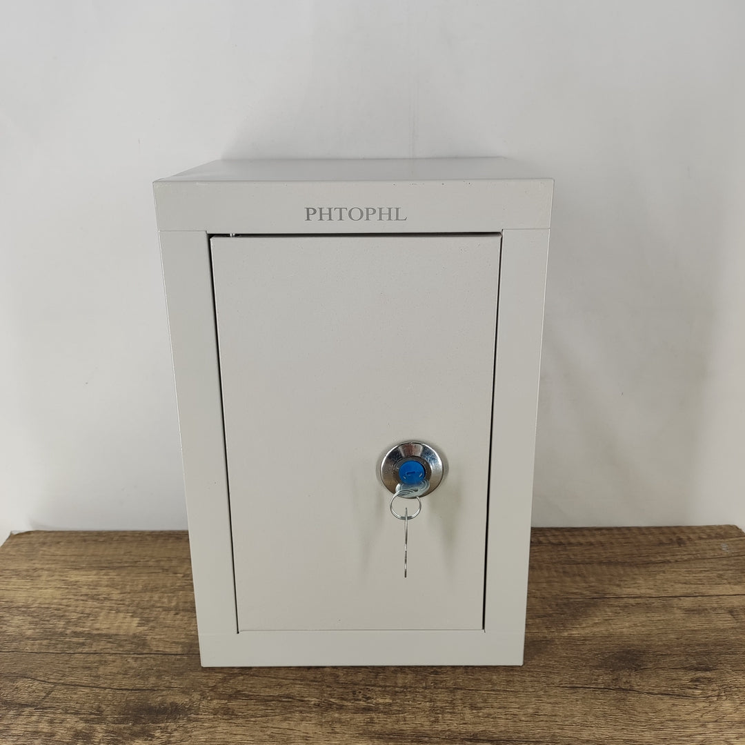 PHTOPHL Electrical Distribution Boxes for Safe and Reliable Power Distribution