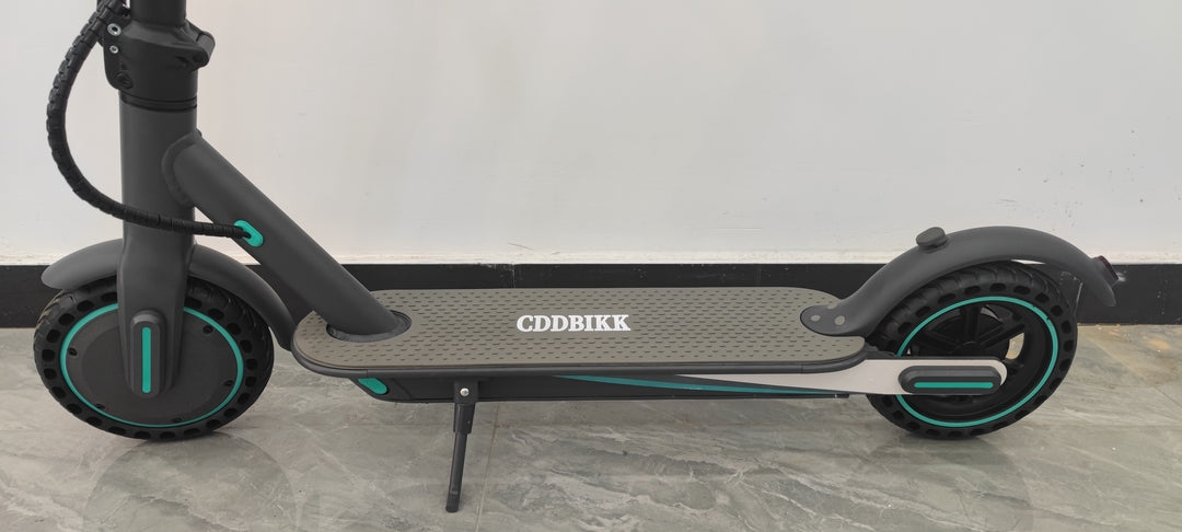 CDDBIKK Sleek Black Electric Scooter for Efficient and Eco-Friendly Travel