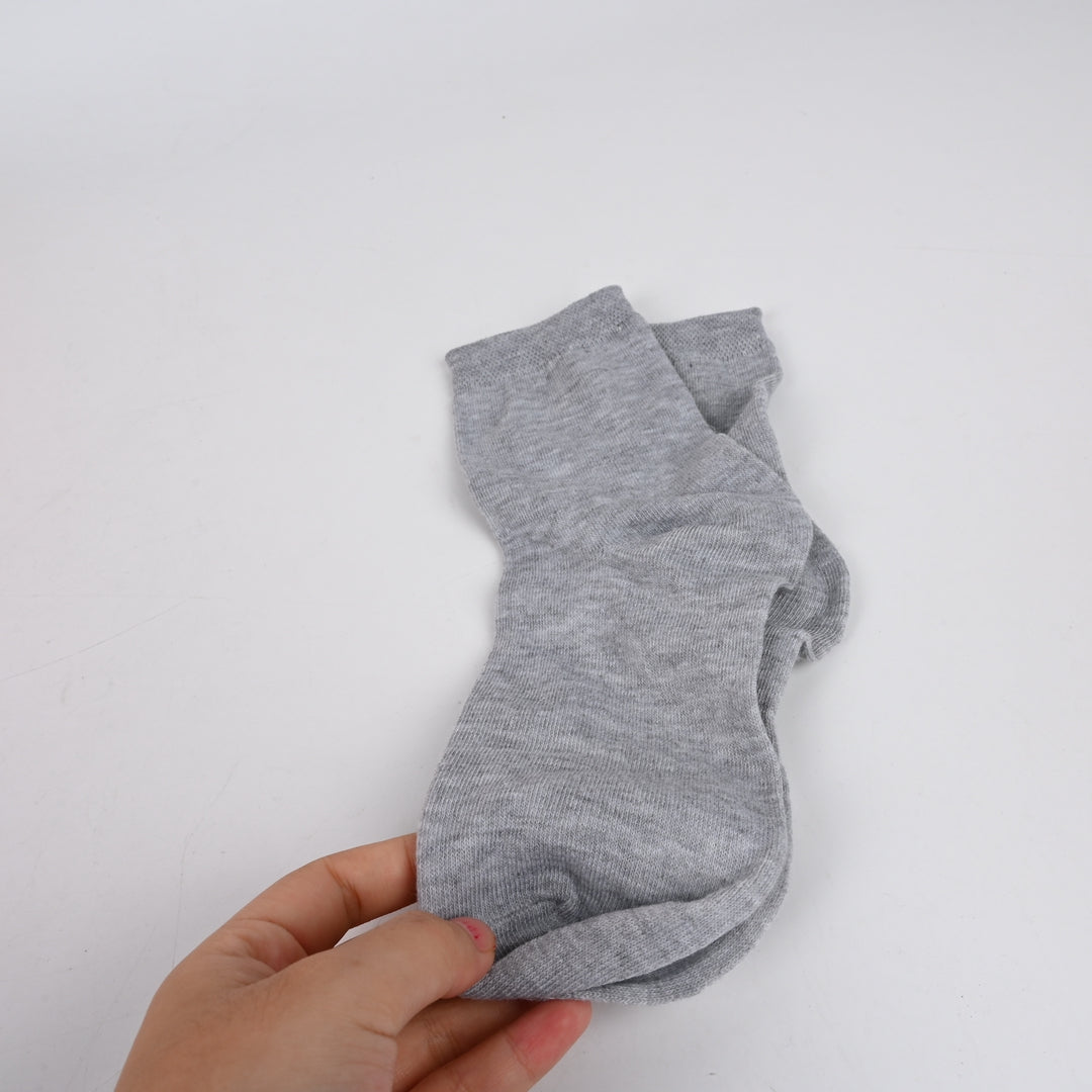 Camfigue Classic Gray Cotton Socks Comfortable Everyday Casual Socks Durable Design