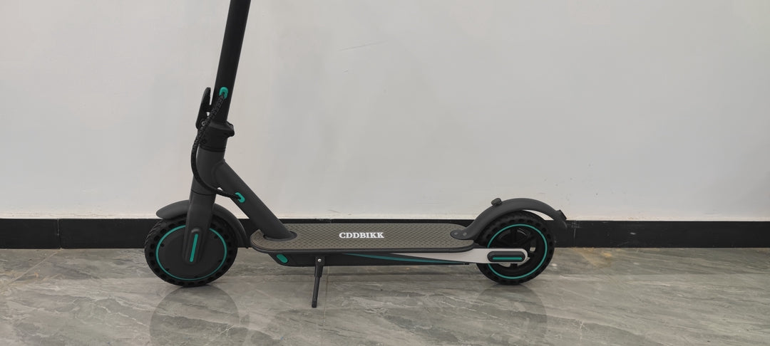 CDDBIKK Sleek Black Electric Scooter for Efficient and Eco-Friendly Travel