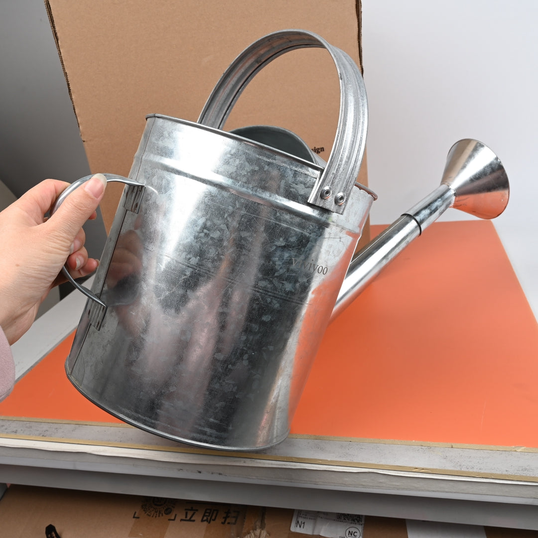 viviyoo Fixed Handle Watering Can with Spray Nozzle for Indoor and Outdoor Plants for Easy and Precise Watering
