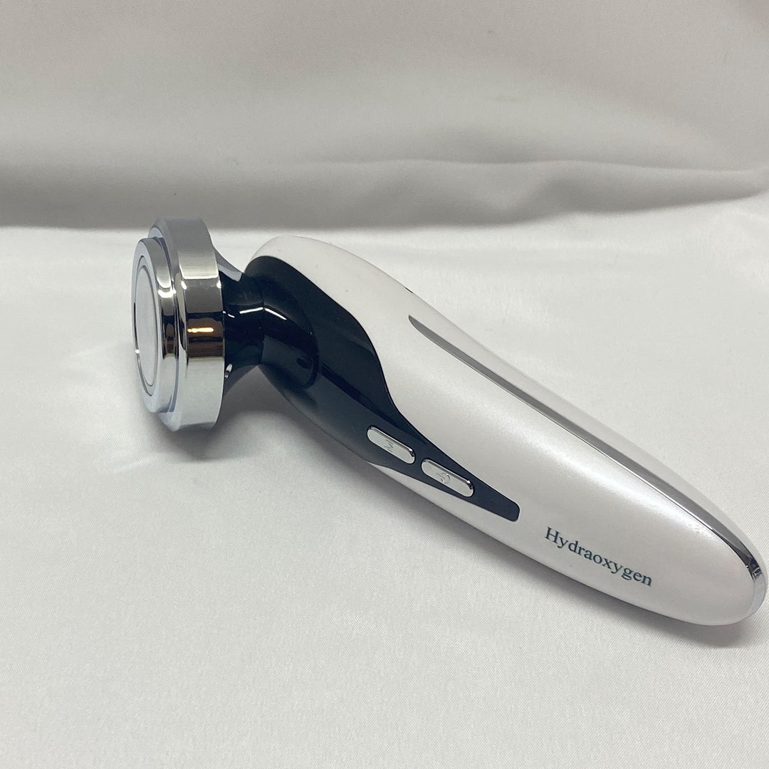 Hydraoxygen Hydraoxygen-Cosmetic apparatus using ultrasound for performing aesthetic skin treatment procedures-Ultrasound Skin Treatment Procedures at Your Fingertips