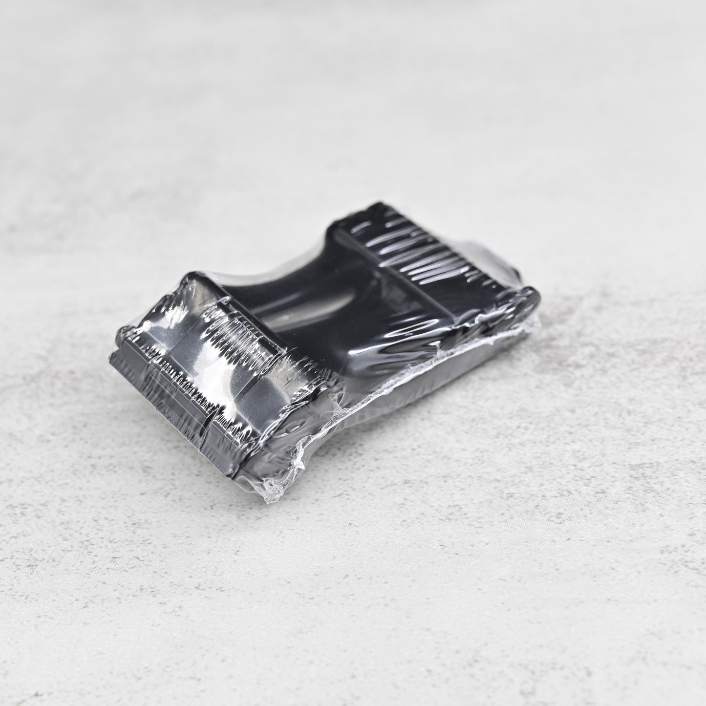 LongSLong Buckles，Sturdy and durable