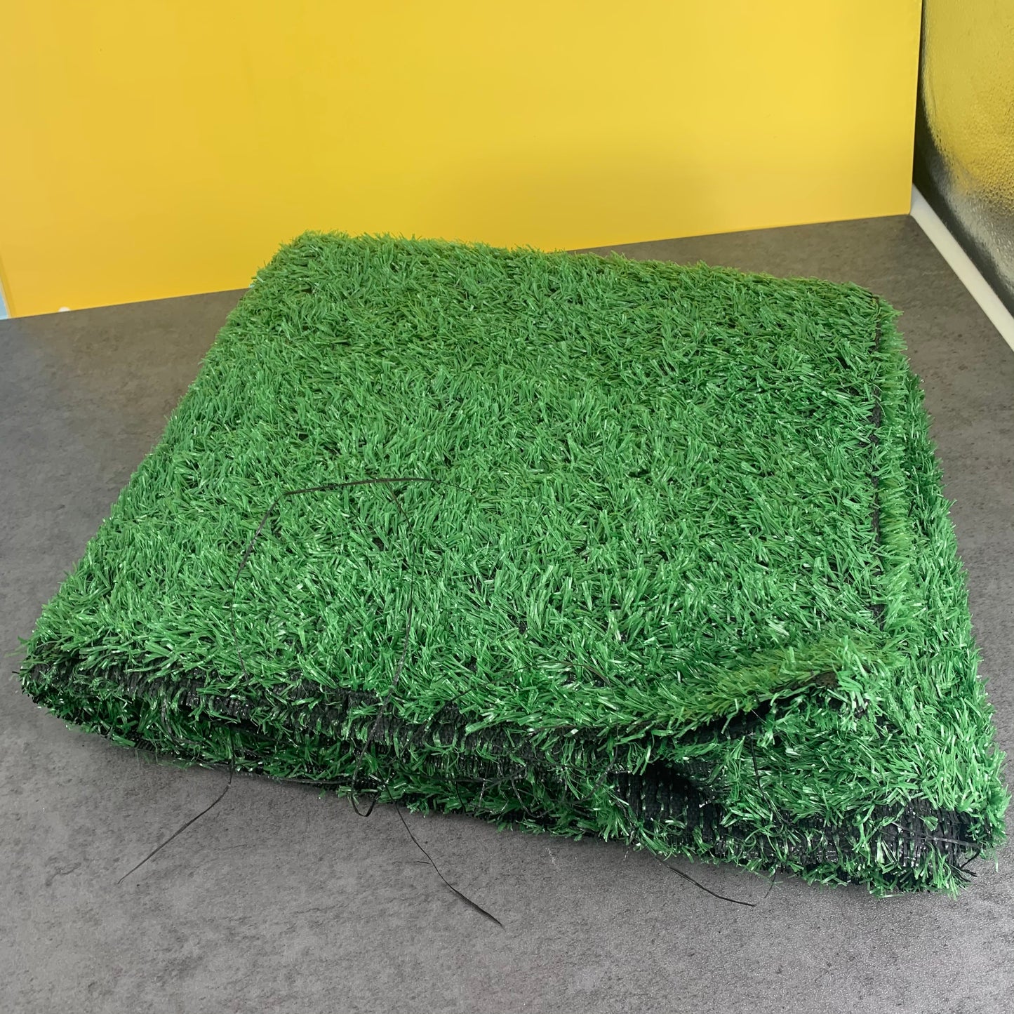PHYLORIS Artificial Grass Rug 78.7' *19.6' Realistic Fake Grass Carpet Pet Turf Thick Grass Rug for Indoor/Outdoor(Green)