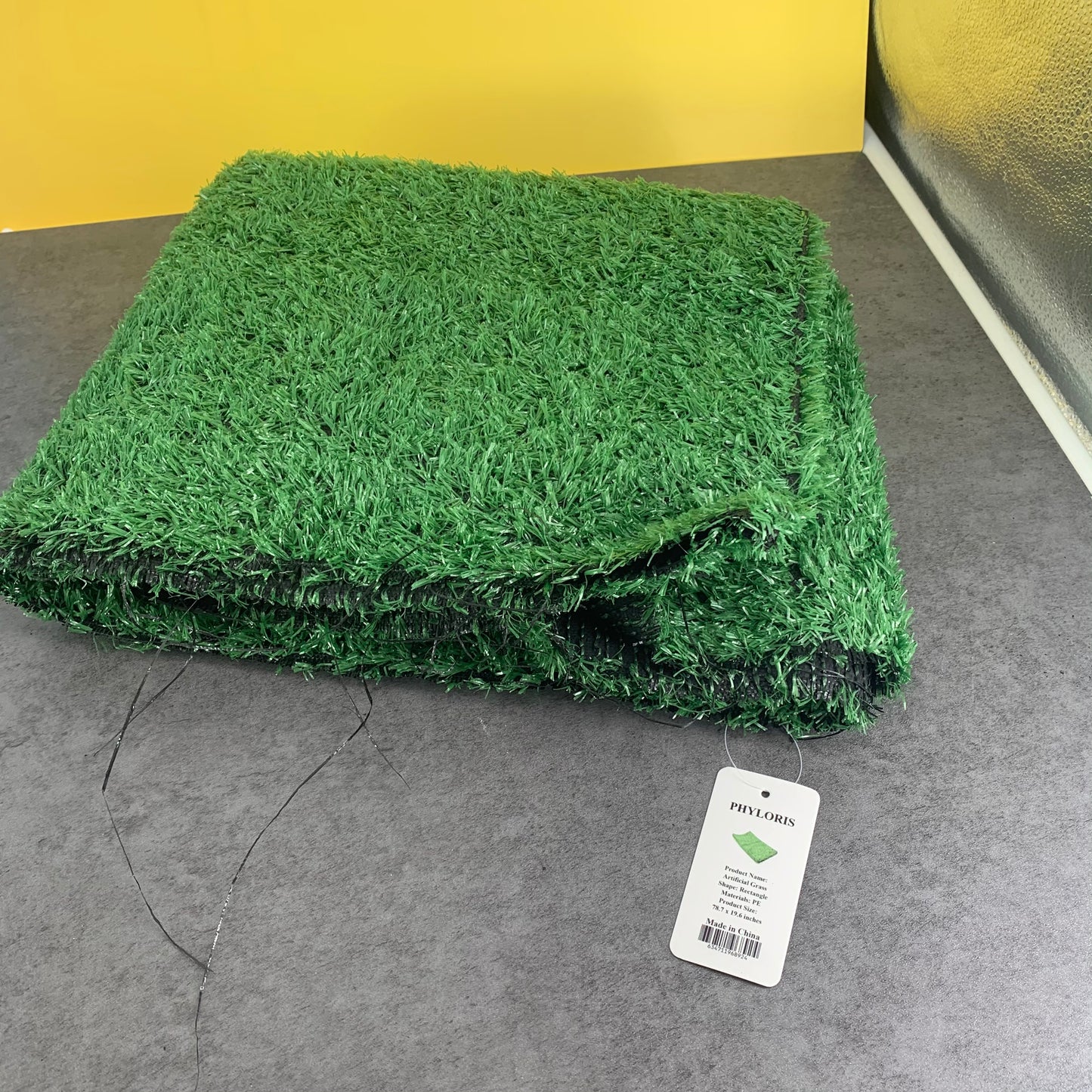 PHYLORIS Artificial Grass Rug 78.7' *19.6' Realistic Fake Grass Carpet Pet Turf Thick Grass Rug for Indoor/Outdoor(Green)