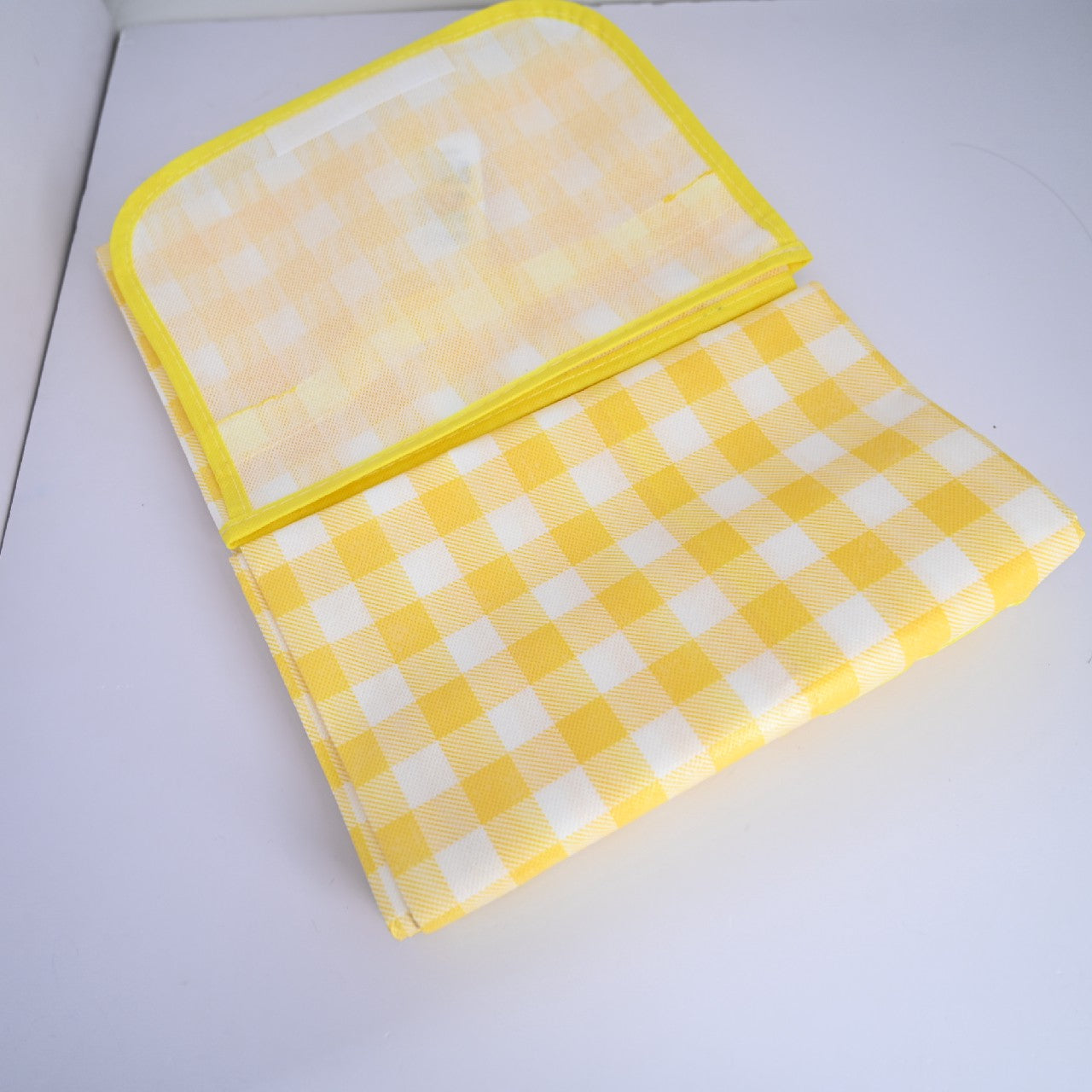 Yellow Picnic Blanket Portable Foldable Waterproof Plaid Picnic Blanket