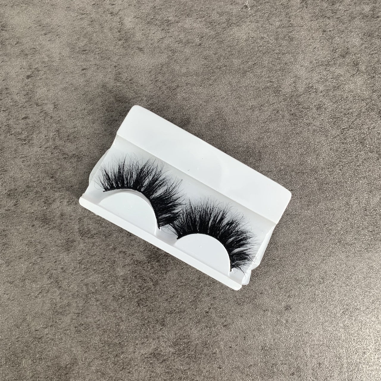 Yishifa Natural Thick Cross Type False Eyelashes Curl False Eyelashes in Black