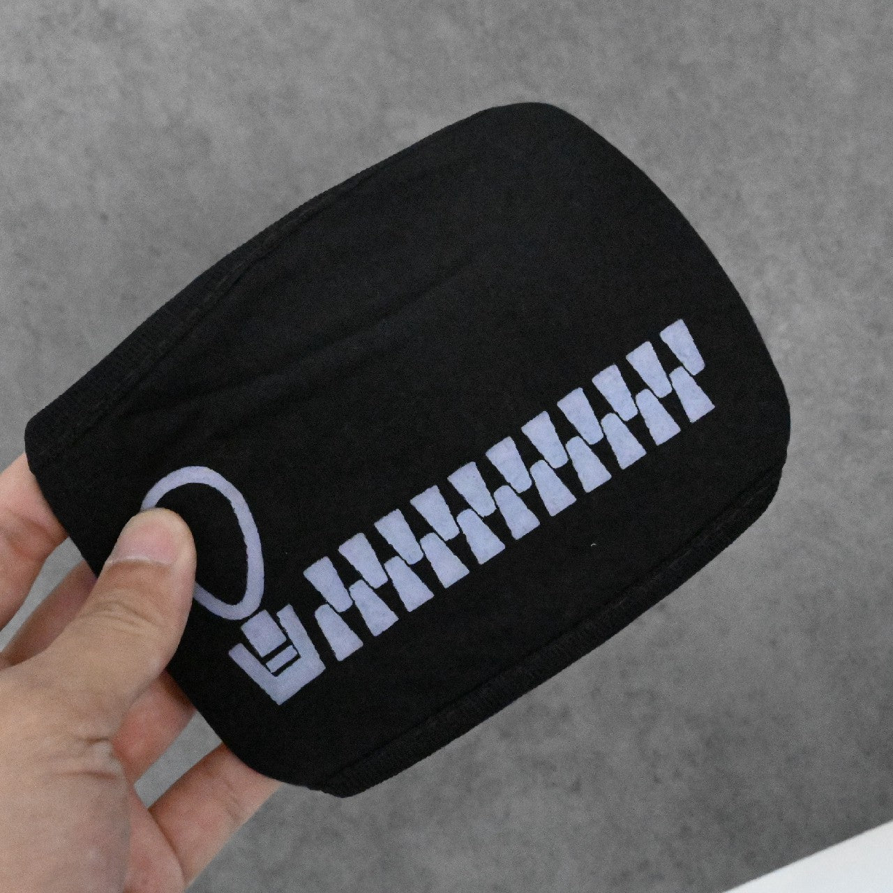 DIKEXI Disposable Face Masks 3-Ply Filter Earloop Mouth Cover in Black