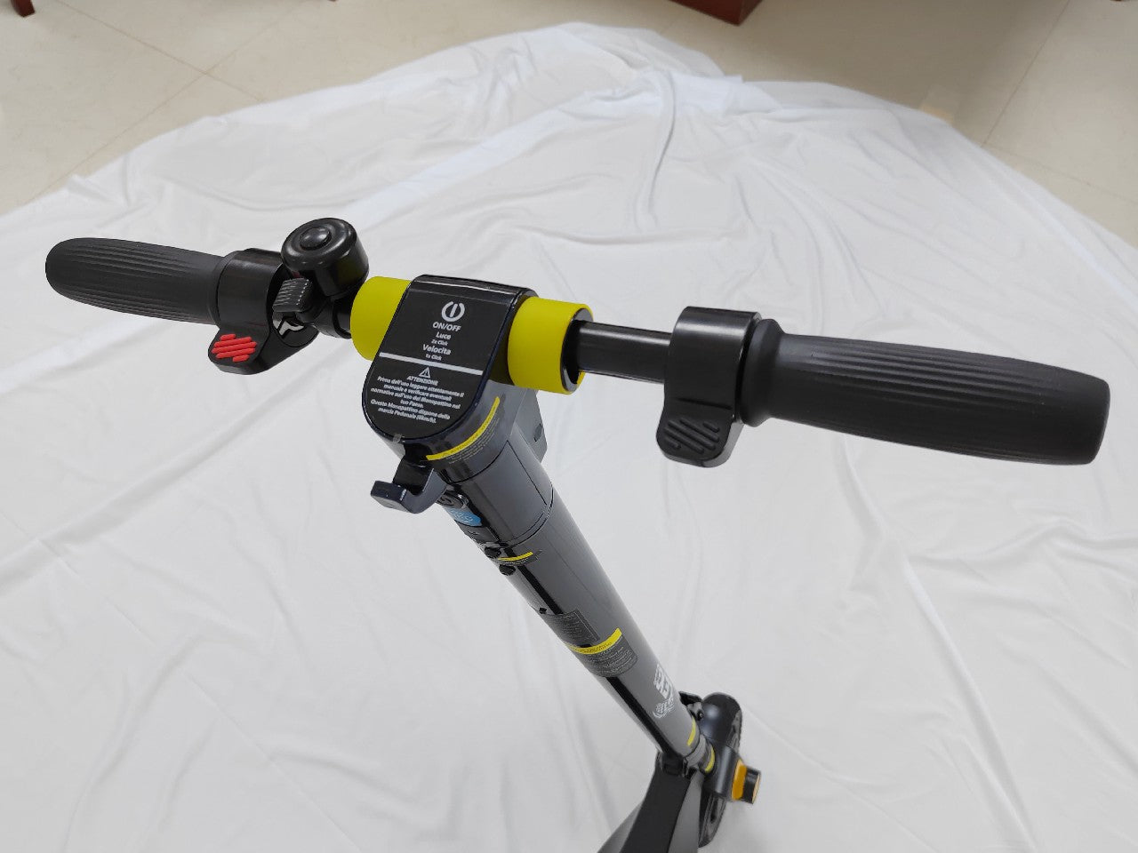 LEXGO LEXGO Electric Scooter, 8.5"solid Tires, Up to 12.5 Miles Range, 250W Motor & 15.5 MPH Portable Folding Commuting Electric Scooter Adults with Double Braking System