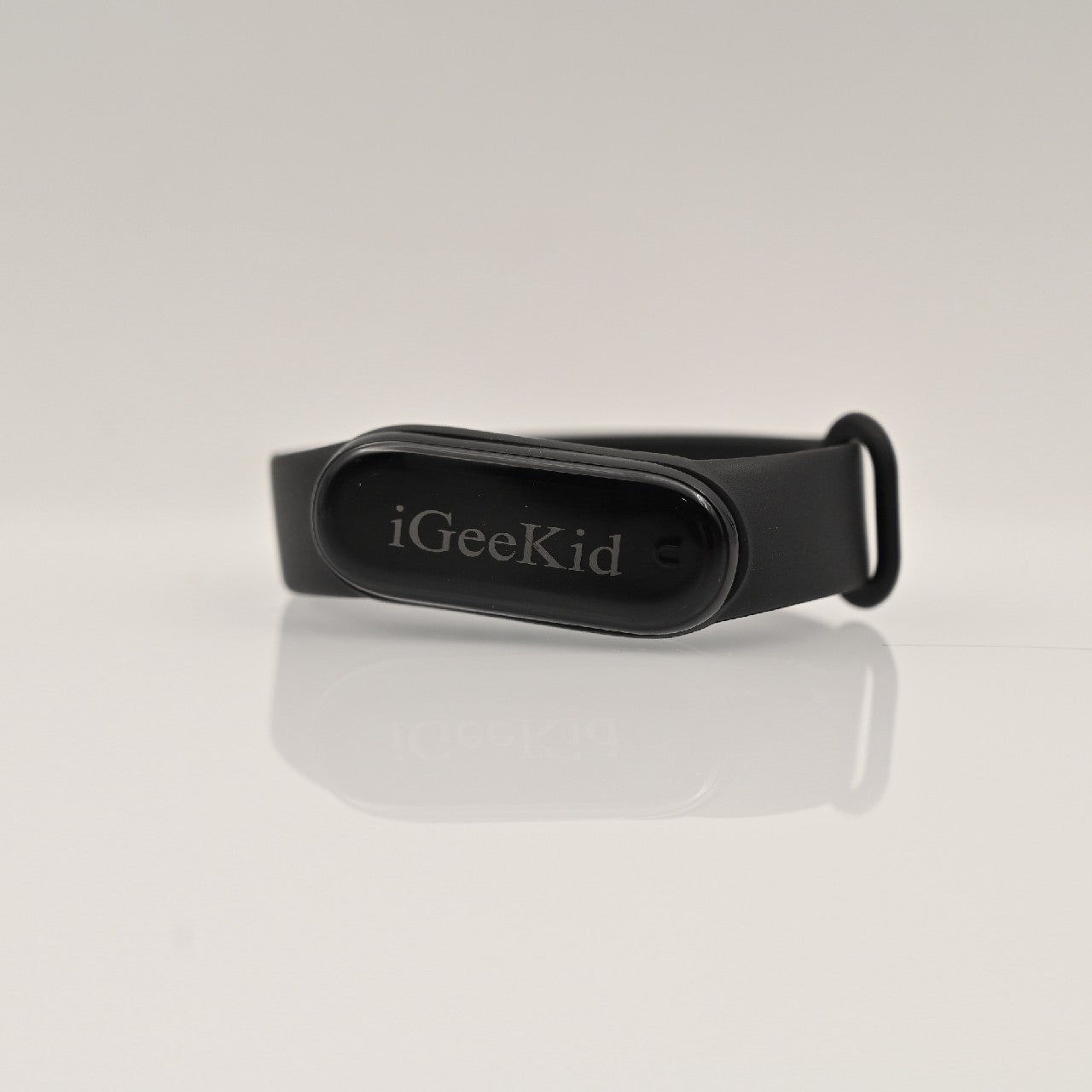 iGeeKid Wearable Activity Trackers Smart Wristband with LED Touch Screen, Black