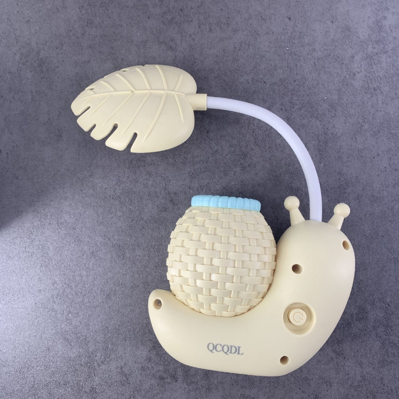QCQDL Desk Lamp Cute Cartoon Snail Shape Desk Lamp for Children Protect Eyes Lamp In Yellow