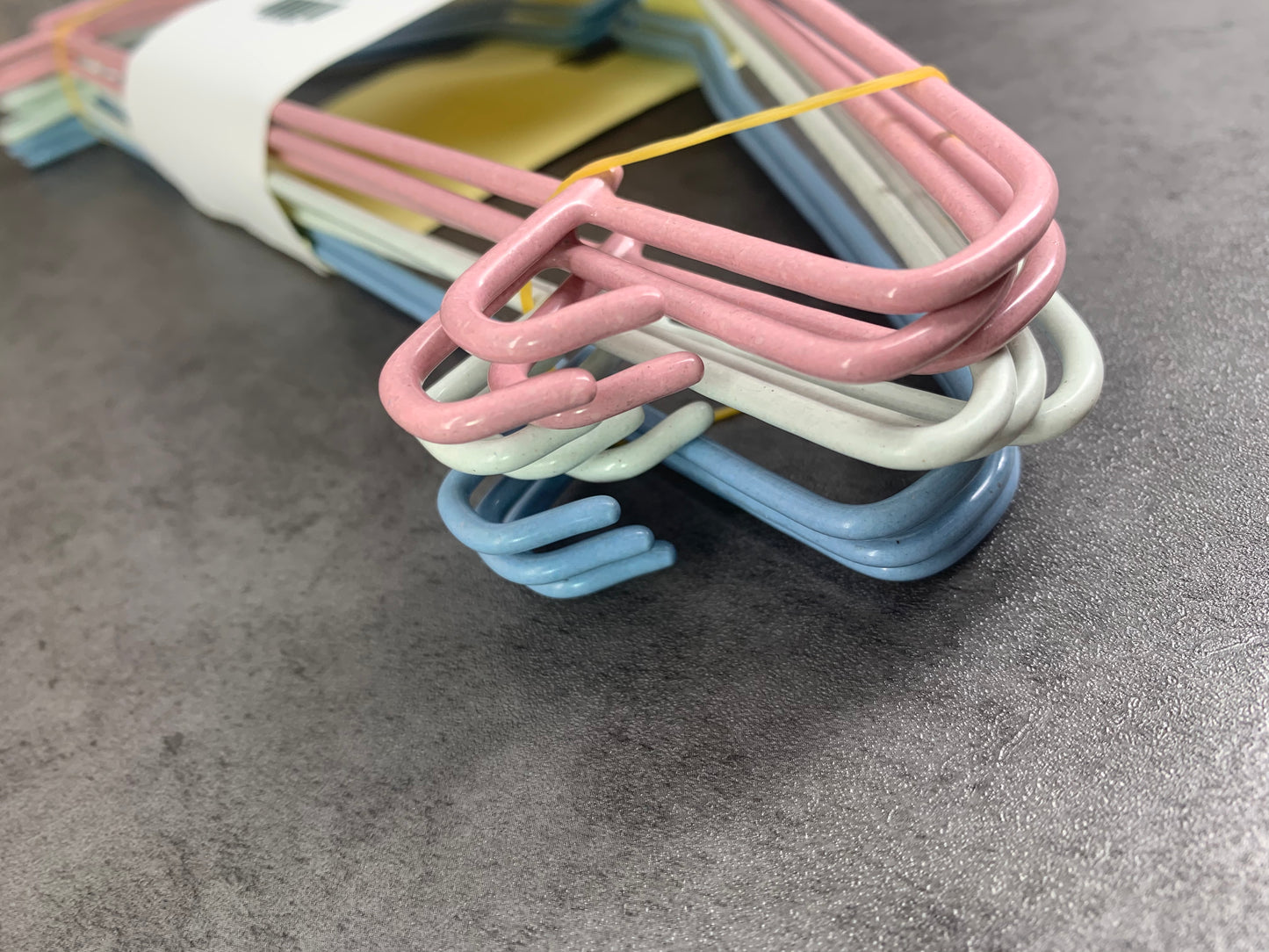 CHANGSHENG Heavy Duty Clothes Hangers Coat Hangers Non-Slip Iron Hanger for Adult