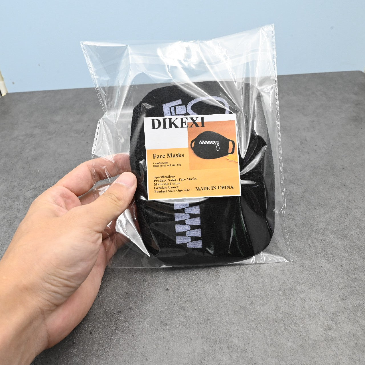 DIKEXI Disposable Face Masks 3-Ply Filter Earloop Mouth Cover in Black