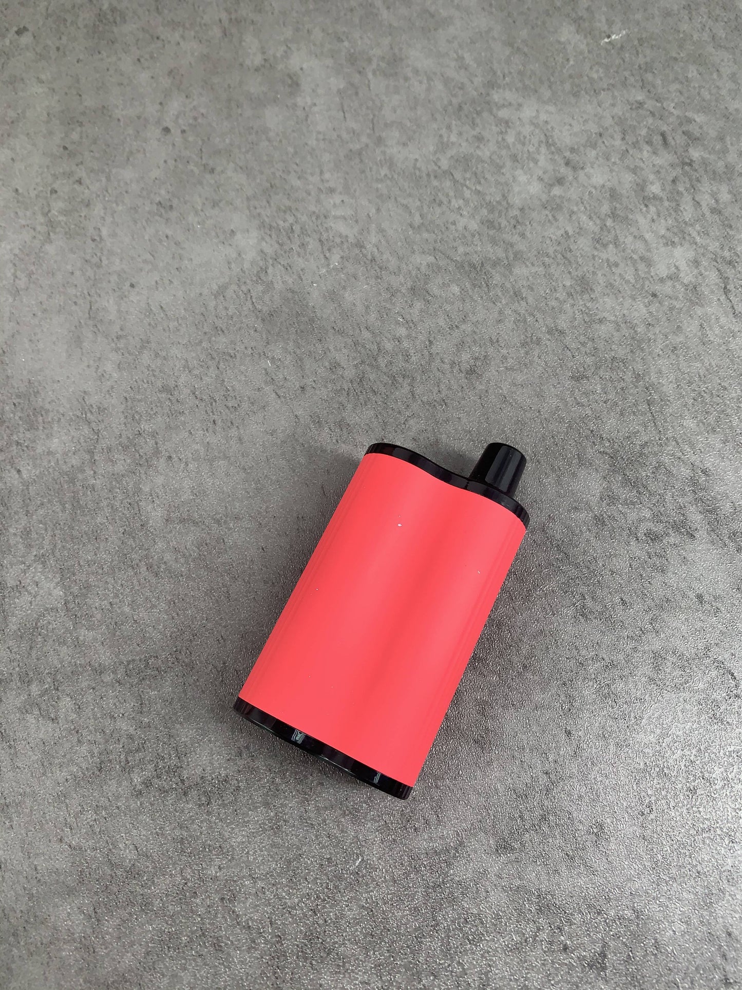 CUTWOOD Light Nicotine Strawberry Flavor Electronic Cigarette Red