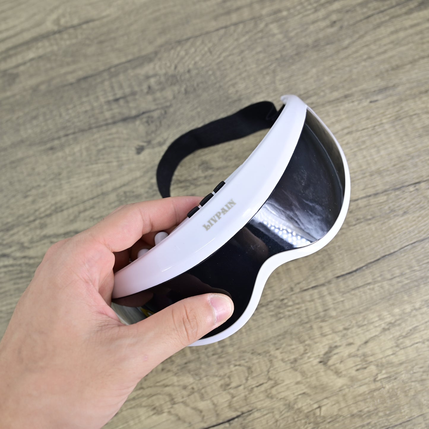 LIVPAIN Eye Massager Eye Protector Relieves Eye Fatigue and Protects Eyesight