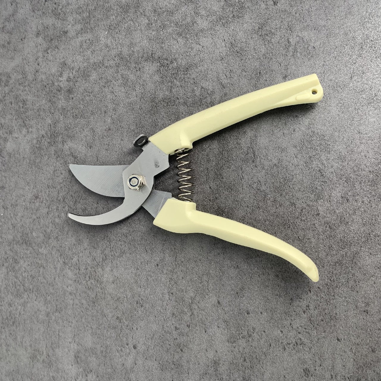 HonLena Stainless Steel Professional Gardening Scissors for Plants, Gardening, Trimming, Garden Tools