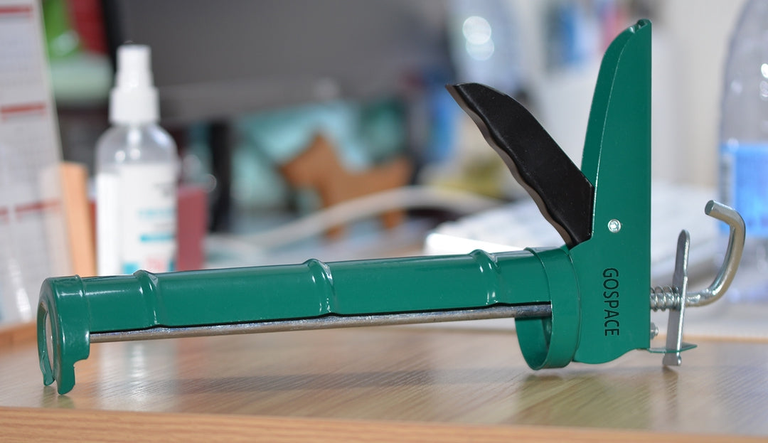 Gospace Manual Caulking Gun with Metal Construction and Trigger, Green