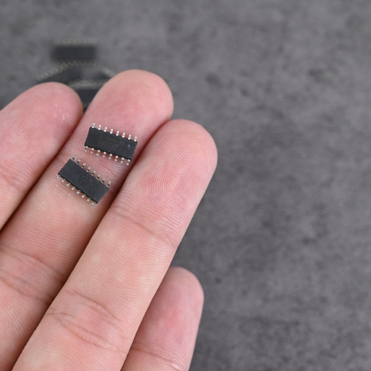 LBGTI LM324 LM324N DIP-14 New Quad Operational Amplifier