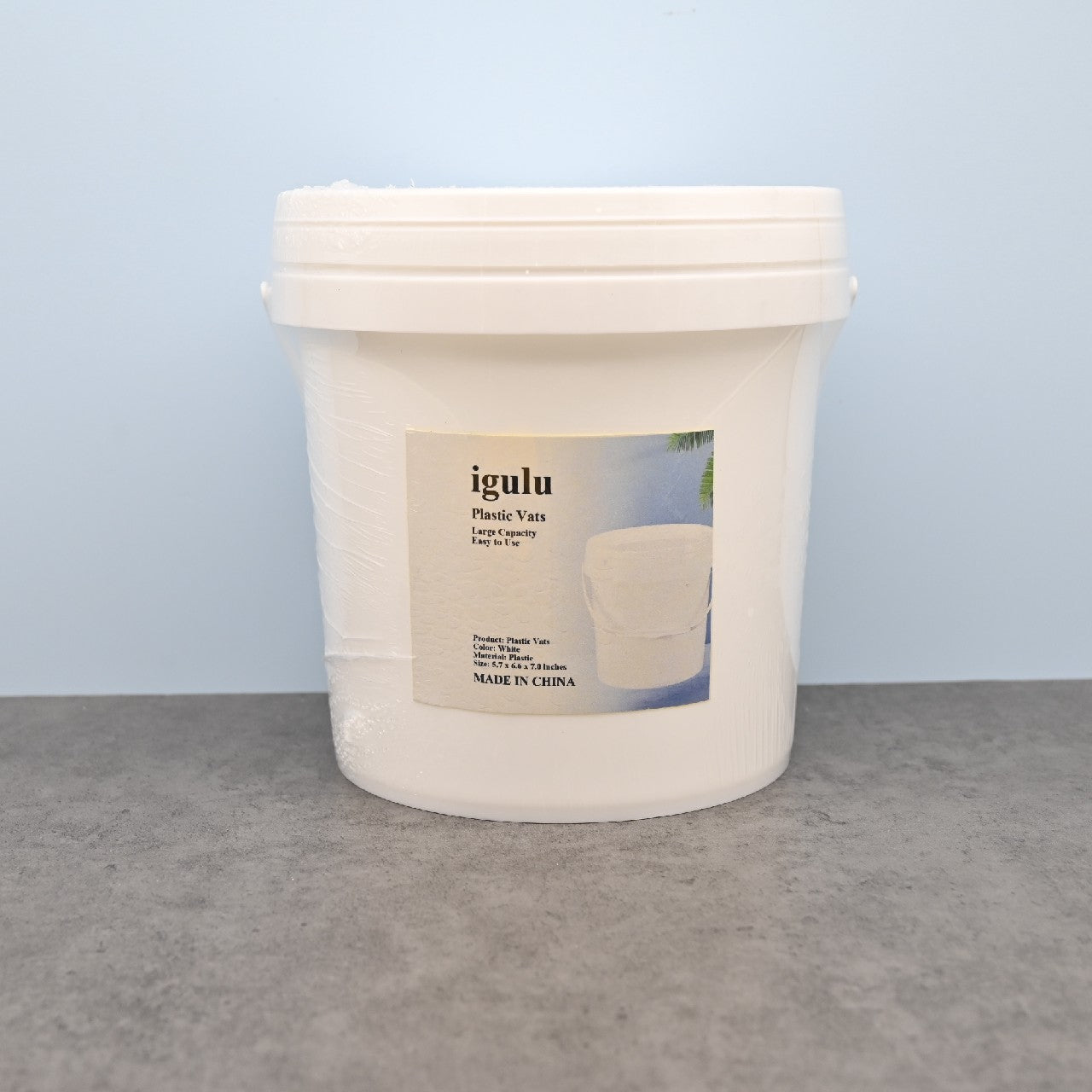 igulu Heavy Duty Plastic Bucket with Comfortable Handle, Vats for Home Improvement