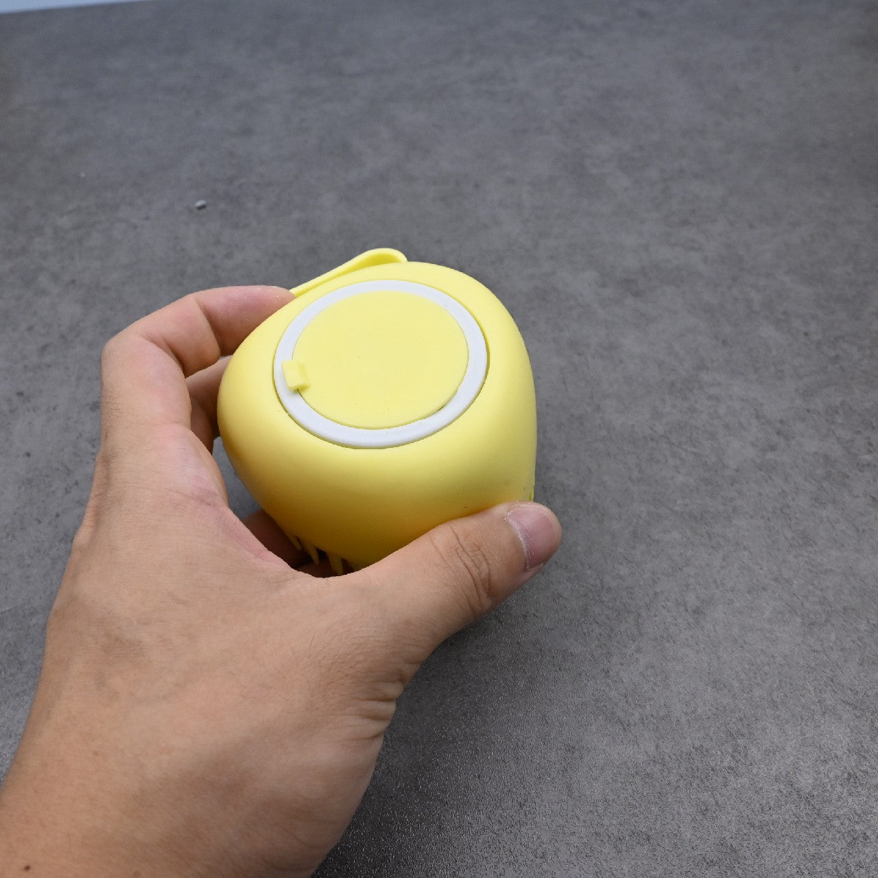 Mitscoots Soft Silicone Dog Brush Pet Cleaning Brush, Grooming Brush, Pet Massage Tool for Cats and Dogs