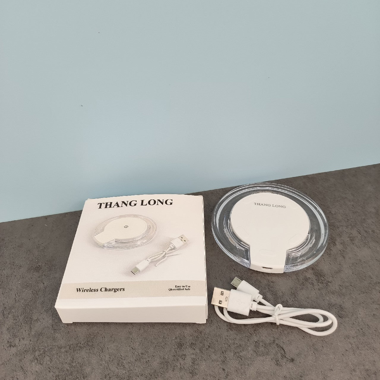 THANG LONG Wireless Chargers Qi-Certified Fast Charging Pad Cordless Flat Charger, Clear