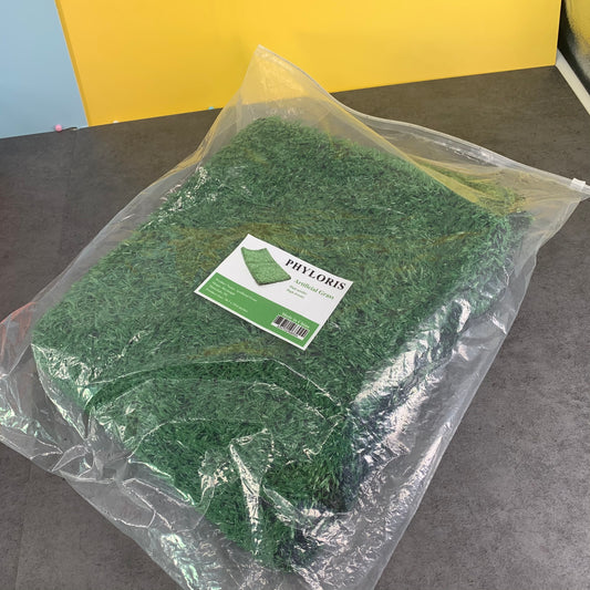 PHYLORIS Artificial Grass Rug 78.7' *19.6' Realistic Fake Grass Carpet Pet Turf Thick Grass Rug for Indoor/Outdoor(Green)