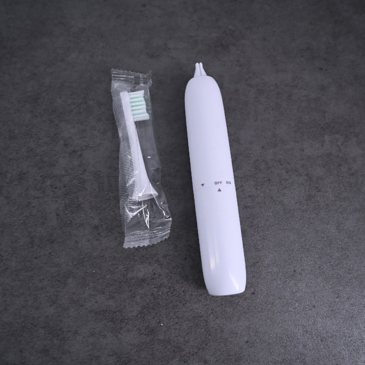 isotopect White Electric Toothbrush for Adults and Kids Smart Cleaning and Whitening