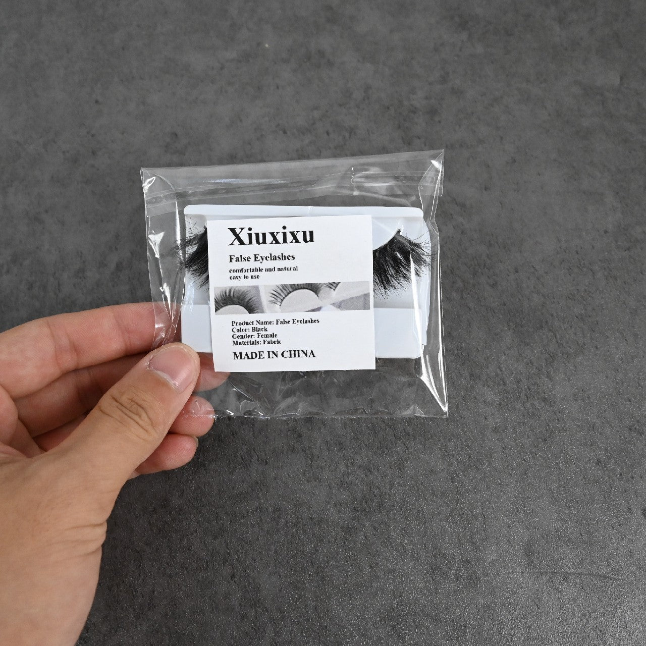 Xiuxixu Natural Thick Cross Type False Eyelashes Curl False Eyelashes in Black