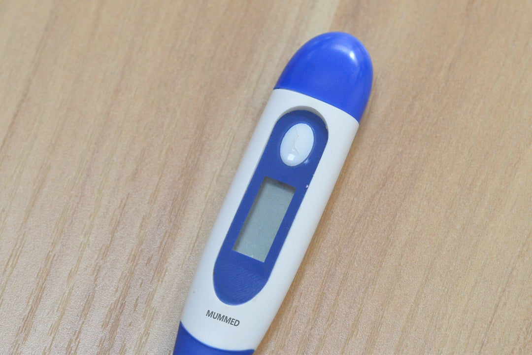MUMMED Flexible Head Fever Thermometer with Flexible Head, Easy to Read and Use
